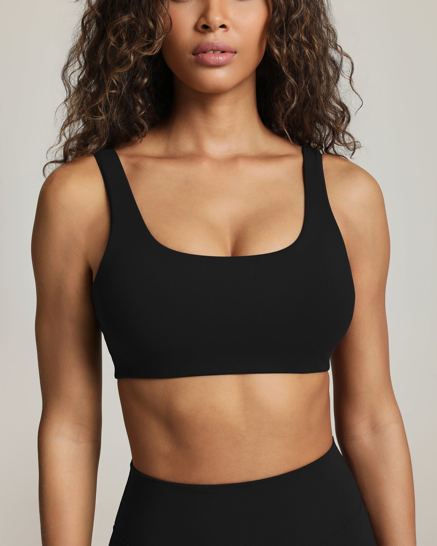 Athleisure Scoop High-Support Removable Padded Sports Bra
